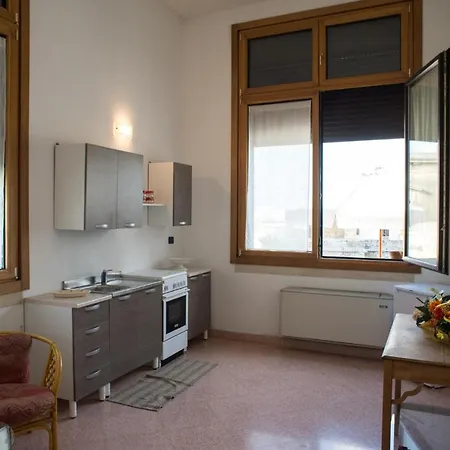 بيت للعطل L'antico Palazzo 1